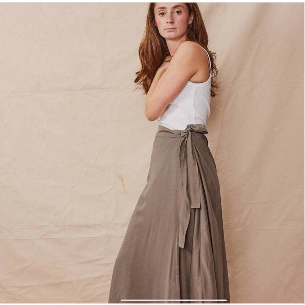 NWOT STUNNING BRAZEAU TRIDCOT MAGNOLIA SILK MAXI WRAP SKIRT, BUFF, S $425 MSRP